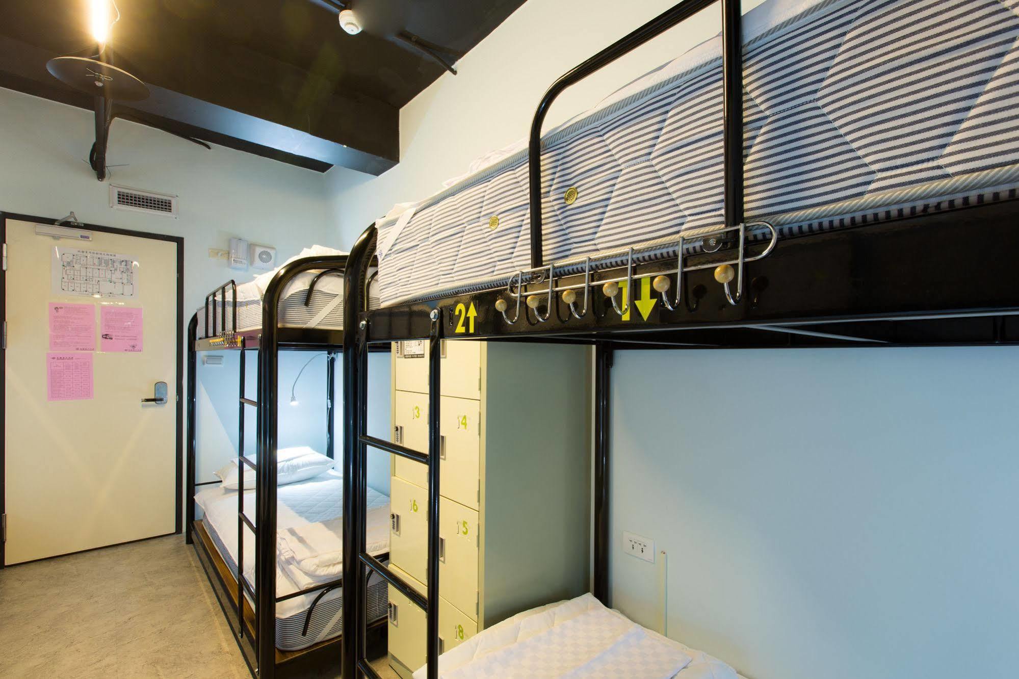 Pathways Hostel Kaohsiung Exterior photo